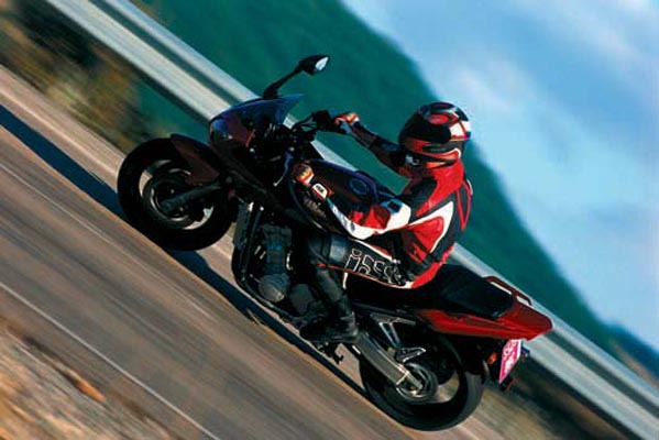 YamahaFazer1000m-001-f