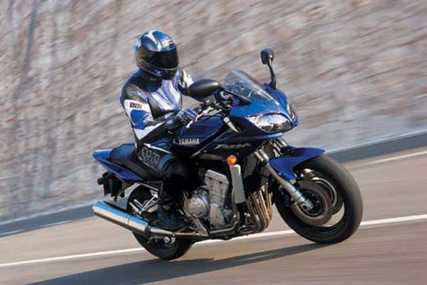 YamahaFazer1000m-004-f