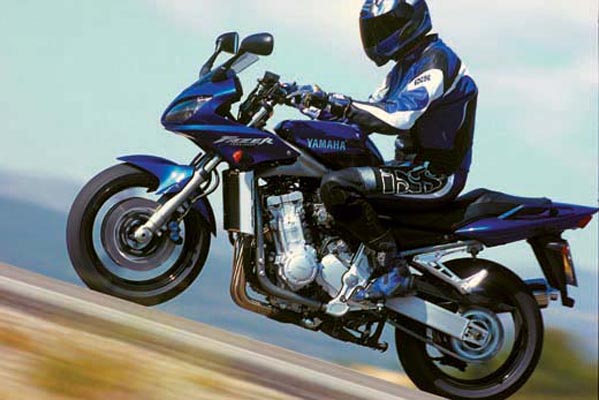 YamahaFazer1000m-006-f